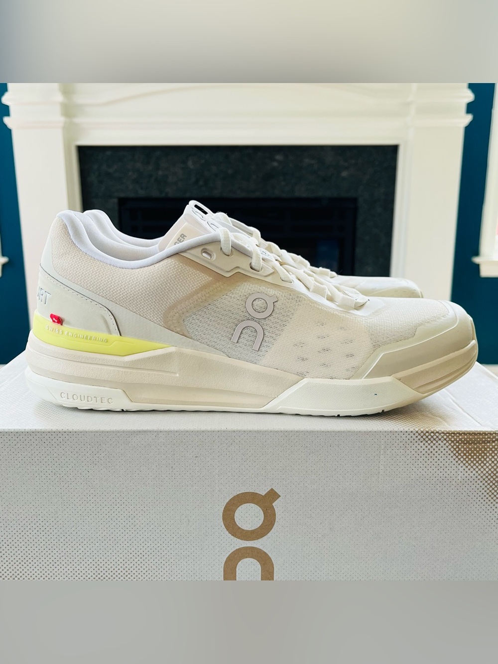 Sz 9.5 On The Roger Advantage Pro Women's Tennis Shoes Cream/Limelight NEW